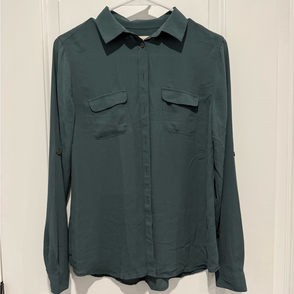 Preowned Loft women shirt Blouses